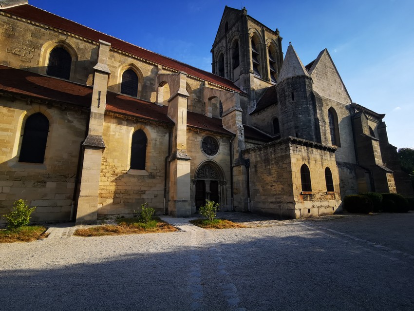 photo de l'eglise de auvers sur oise en 2020